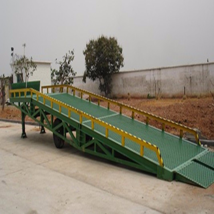 移動式登車橋 移動式登車橋